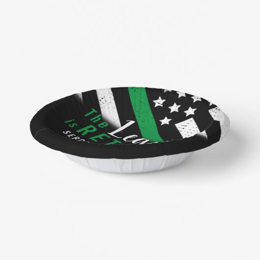 Militärische Rente - dünne, grüne Flagge - Armee Pappteller (Gewinkelt)