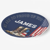 Militärische US-Fahne stimuliert BLAU auf dem Weg Pappteller (Schrägansicht)