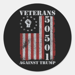 Militärische Veteranen protestieren US-Flagge ohne Runder Aufkleber
