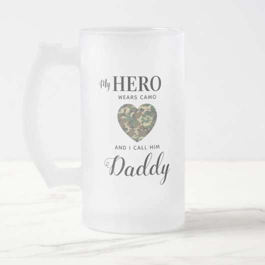 Militärischer Vater Mein Held trägt Camouflage Vät Mattglas Bierglas (Links)
