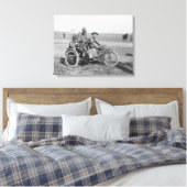 Militärisches Motorrad mit Sidecar und Maschinenge Leinwanddruck (Insitu (Schlafzimmer))