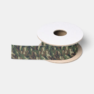 Militärisches Muster des grünen Waldes Satinband