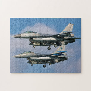 Militärjetflugzeug Puzzle