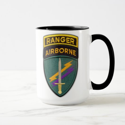 Militäroperation USACAPOC(A) Tasse (Rechts)