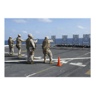 Militärpolizistzug mit dem Berretta M9 Fotodruck