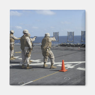 Militärpolizistzug mit dem Berretta M9 Magnet