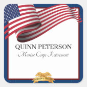 Military Retirement Flag Gold Crest Quadratischer Aufkleber (Vorderseite)