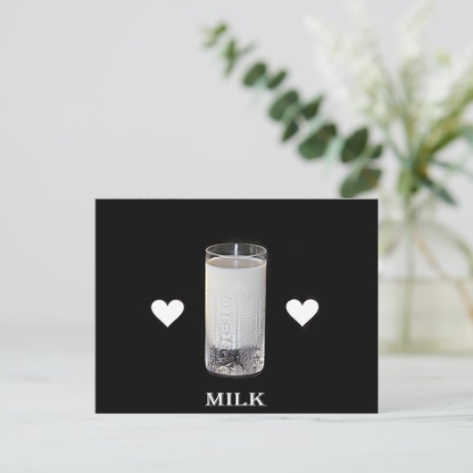 Milk (Hearts) Postkarte (Stehend Vorderseite)