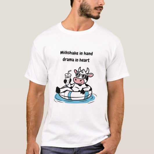 Milkshake in Hand, Drama in Heart | Cool Cow Graph T-Shirt (Vorderseite)