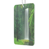 Millaa Millaa fällt Autolufterfrischer (Links)