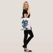 Millennial Berg-Abenteuer-Entdecker Tasche (Am Model)