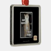 Milliamperestunden-Bauch hat ein glückliches Ornament Aus Metall (Rechts)