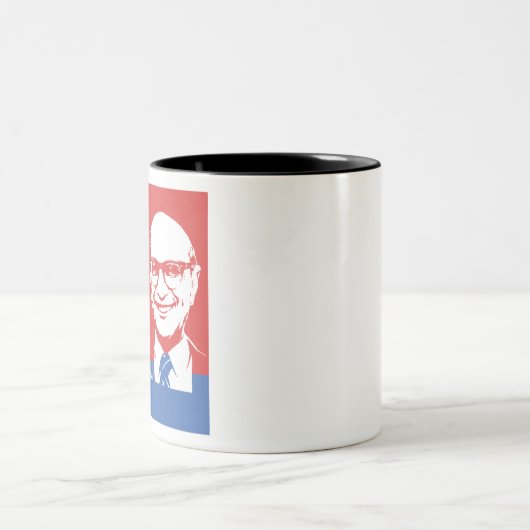 Milton Friedman-Zitat: Der Power, gutes zu tun Zweifarbige Tasse (Mittel)