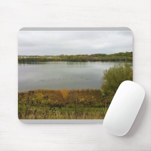 Milwaukee River, West Bend, Wisconsin Mousepad (Mit Mouse)