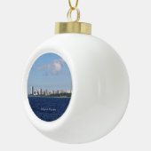 Milwaukee Skyline Ball oder Schneeflocke Keramik Kugel-Ornament (Rechts)