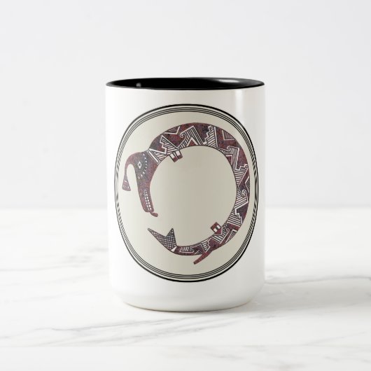 Mimbres Pottery Design Zweifarbige Tasse (Mittel)