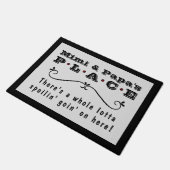 Mimi & Papa's Place Lotta Spoilin' Fußmatte (Schrägansicht)