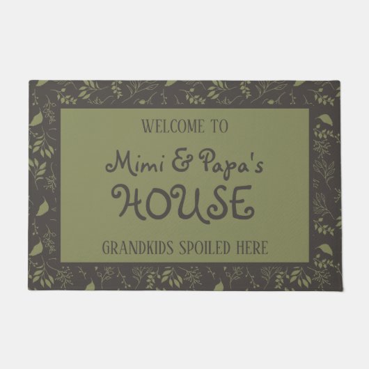 Mimi und Papa's House Grandkids verwöhnt hier Fußmatte (Vorderseite)