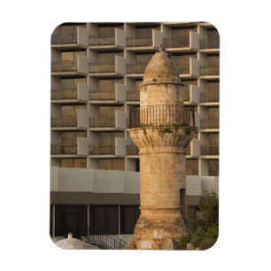 Minarett der Jama al-Bahr-Moschee am Wasser Magnet
