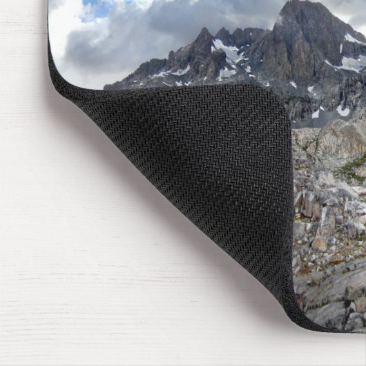 Minarettpanorama über den Seen von Nydiver - Sierr Mousepad (Ecke)