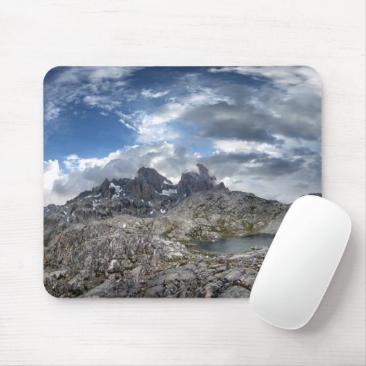 Minarettpanorama über den Seen von Nydiver - Sierr Mousepad (Mit Mouse)