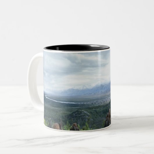 Minas Tirith in View Zweifarbige Tasse (Vorderseite Links)