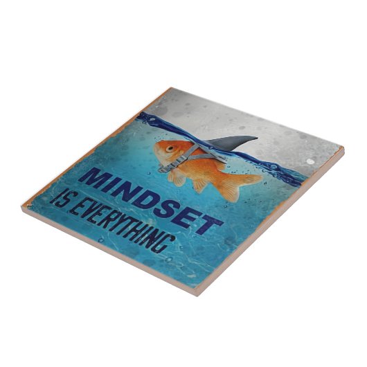 Mindset Is Everything Motivational Goldfish  Fliese (Seite)