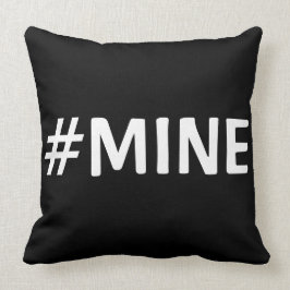 #MINE SCHWARZES U. WEISSES KISSEN