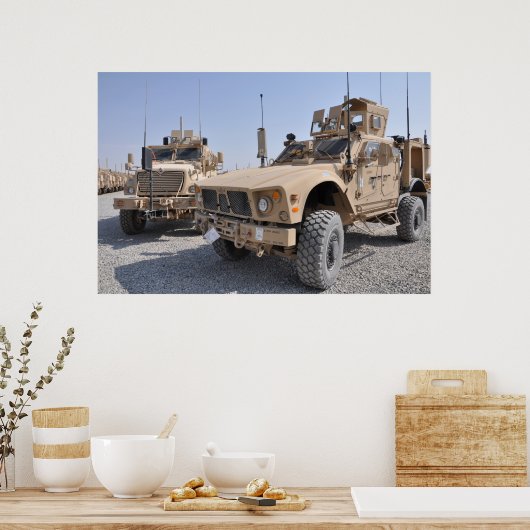Minenresistente, ambusgeschützte Fahrzeuge Poster (Küche)
