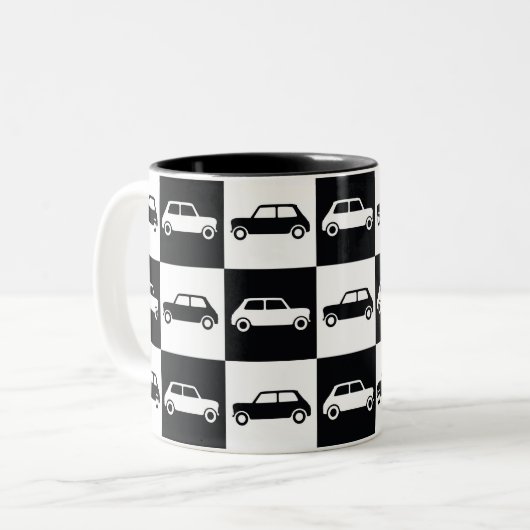 Mini-Cooper mit schwarzer Checkerboard Zweifarbige Tasse (Vorderseite Links)