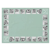 Mini Green Unique Foto Collage Custom Monogram Tischdecke (Vorderseite (Horizontal))