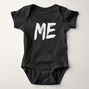 Mini-ich-Matches mit meinem Baby Strampler