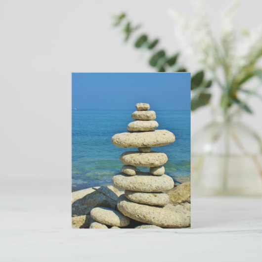 Mini Stone Stack Design Postkarte (Stehend Vorderseite)