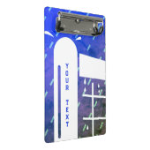 Mini-Tennishalle mit Regennetz-Pol-Design Mini Klemmbrett (Schrägansicht)