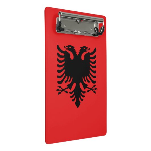 Mini-Zwischenablage mit Flagge Albaniens Mini Klemmbrett (Schrägansicht)