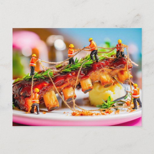 Miniarbeiter, die GRILLEN Schweinerippen kochen Feiertagspostkarte (Vorderseite)