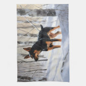 Miniatur Pinscher lassen es Schnee Weihnachten Geschirrtuch (Vertikal)