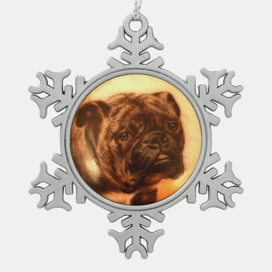 MINIATURE HUND PORTRAITS Bulldog Schneeflocken Zinn-Ornament (Vorderseite)