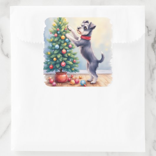 Miniature Schnauzer Decorating Christmas Tree Dog  Quadratischer Aufkleber (Tasche)