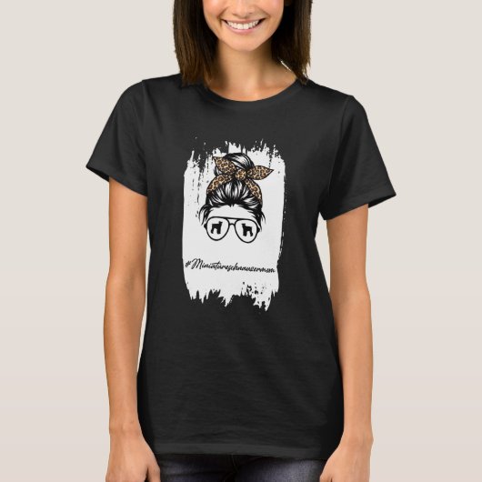 Miniature Schnauzer Mama Messy Bun Leopard T-Shirt (Vorderseite)
