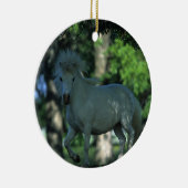 Miniaturpferd stehend in den Bäumen Keramikornament (Rechts)