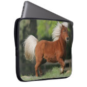 Miniaturpferd stehend laptopschutzhülle (Vorne Rechts)