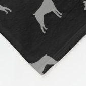 Miniaturpinscher-Silhouette-Muster Fleecedecke (Ecke)
