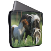 Miniaturstute u. Fohlen 2 Laptopschutzhülle (Vorne Rechts)