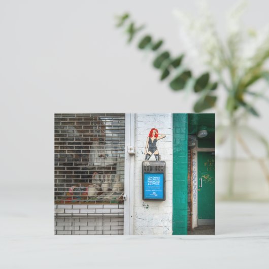 Minicab Graffiti Postkarte (Stehend Vorderseite)