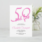 Minimal 50 und Fab Pink Geburtstag Einladung (Stehend Vorderseite)