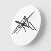 Minimal Alpine Mountain Line Art Wall Clock Runde Wanduhr (Winkel)