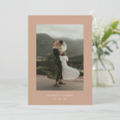 Minimal Beige Foto Elopement & Hochzeitsempfang Einladung (Stehend Vorderseite)