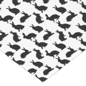 Minimal Black And White Rabbit Pattern Cute Easter Kurzer Tischläufer (Ecke)