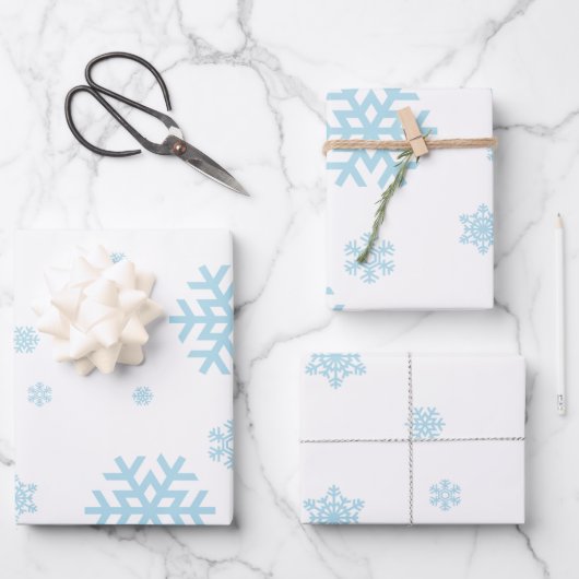 Minimal Blue Snowflakes Urlaubspapier Geschenkpapier Set (Vorderseite)